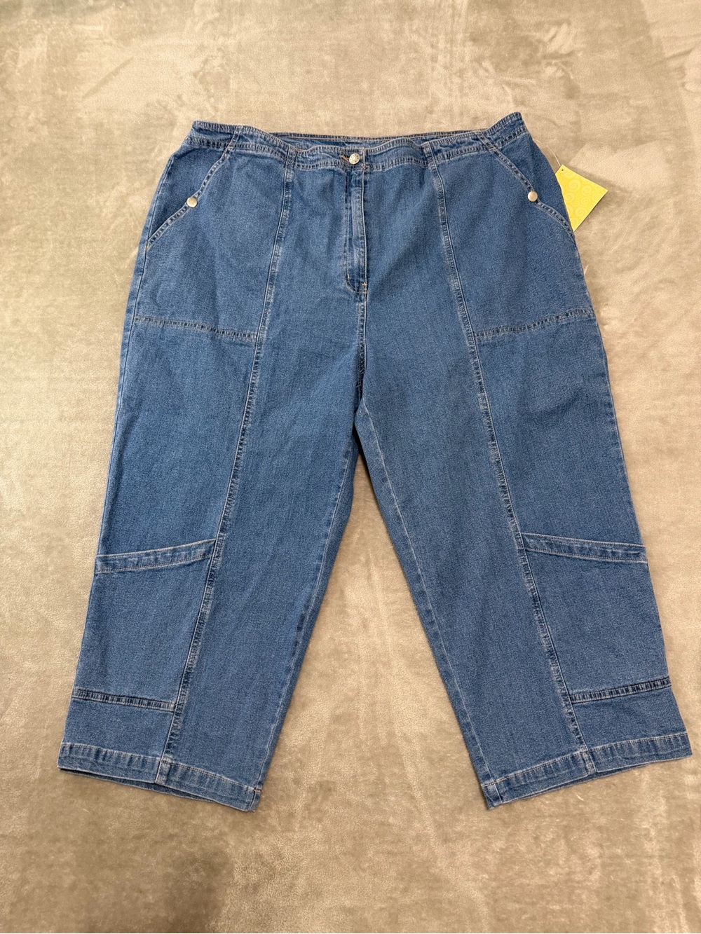 NWT Denim & Co. QVC Utility Cargo Capris/Cropped Jeans Medium Wash Size 26W